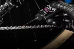 Muc-Off EBike Wet Chain Lube Kettenöl Für Nässe 50ml -Velos Importe Boutique muc off ebike wet chain lube 1