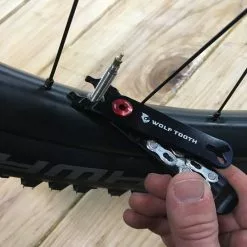 Wolf Tooth Tooth Master Link Combo Pliers Black/red -Velos Importe Boutique wolf tooth master link combo pliers 2